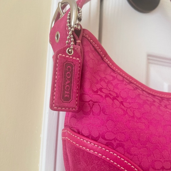 Vintage Coach hot pink signature soho hobo shoulder bag RARE - Picture 3 of 9